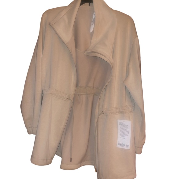 NWT Lululemon Women’s Softstreme Cinch-Waist Jacket - Picture 7 of 9